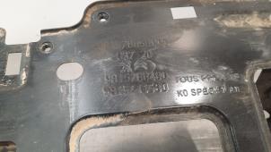 Used Battery box Peugeot Expert (VA/VB/VE/VF/VY) 1.5 BlueHDi 120 Price € 24,20 Inclusive VAT offered by Autohandel Didier