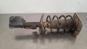 Used Front shock absorber, right Peugeot Expert (VA/VB/VE/VF/VY) 1.5 BlueHDi 120 Price € 96,80 Inclusive VAT offered by Autohandel Didier