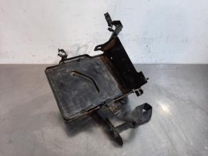 Used Battery box Fiat Panda (312) 1.3 D 16V Multijet 4x4 Price € 42,35 Inclusive VAT offered by Autohandel Didier