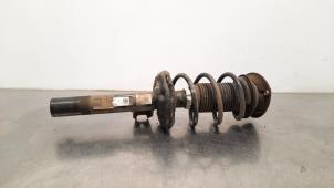 Used Front shock absorber, right Volkswagen Golf Sportsvan (AUVS) 1.6 TDI BlueMotion 16V Price € 96,80 Inclusive VAT offered by Autohandel Didier