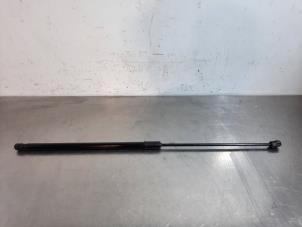 Used Set of bonnet gas struts Volkswagen Tiguan (AD1) 1.5 TSI 16V Evo BlueMotion Technology Price € 24,20 Inclusive VAT offered by Autohandel Didier