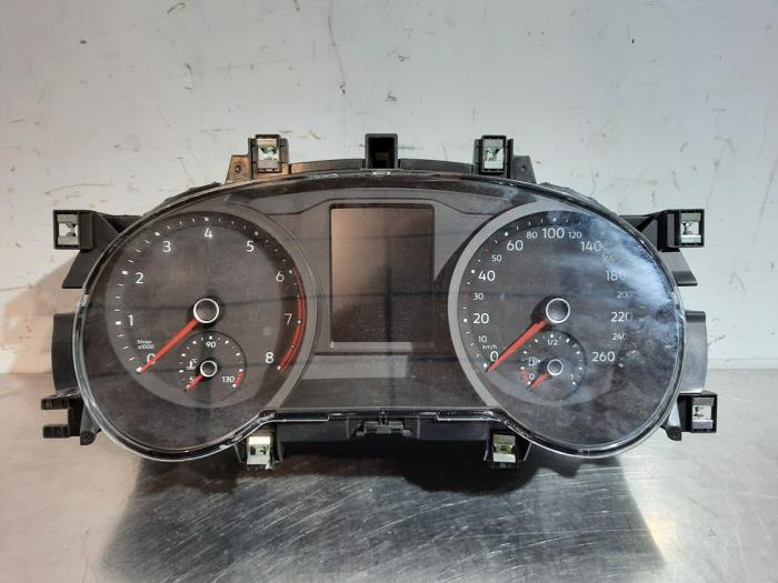 Odometer KM from a Volkswagen Tiguan (AD1) 1.5 TSI 16V Evo BlueMotion Technology 2019