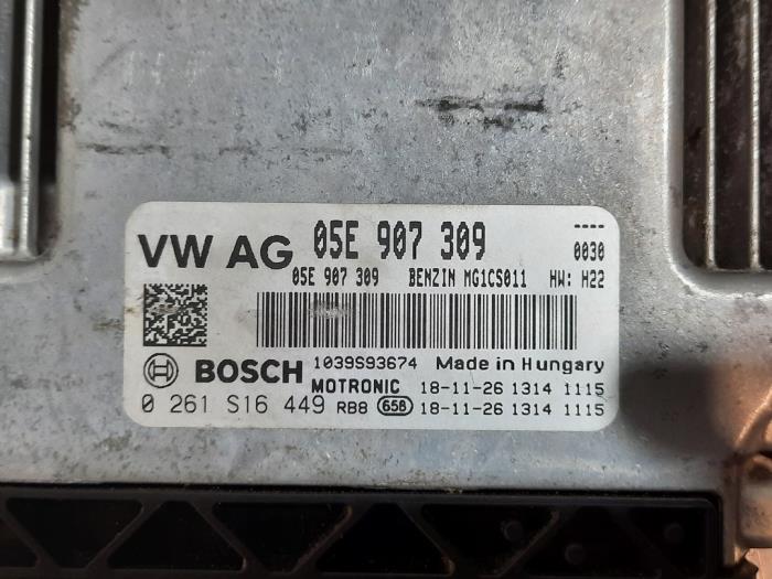 Ordenador de gestión de motor de un Volkswagen Tiguan (AD1) 1.5 TSI 16V Evo BlueMotion Technology 2019