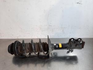 Used Front shock absorber, right Toyota Yaris IV (P21/PA1/PH1) 1.5 12V Hybrid 115 Price € 127,05 Inclusive VAT offered by Autohandel Didier