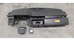 Usados Airbag set + dashboard Landrover Velar Precio € 1.905,75 IVA incluido ofrecido por Autohandel Didier