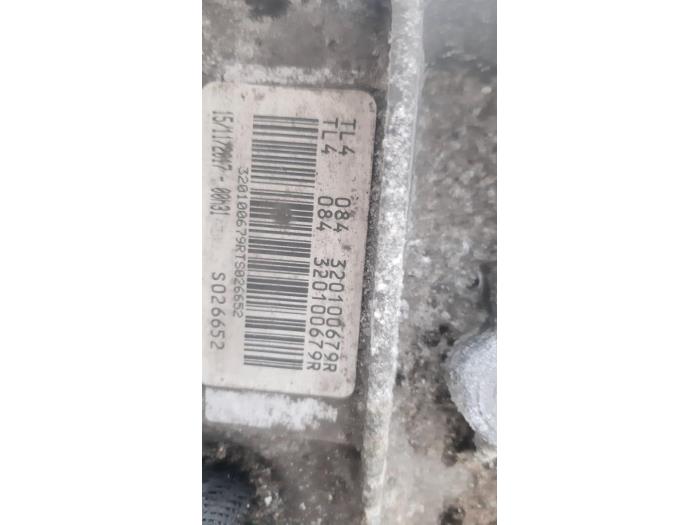 Gearbox from a Renault Kangoo Express (FW) 1.2 16V TCE 115 2018