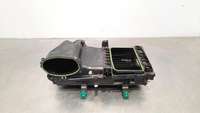 Begagnade Luftfilterhus Mercedes S (222.0/222.1) 3.0 S-400d 4-Matic Pris € 60,50 Inklusive moms erbjuds av Autohandel Didier