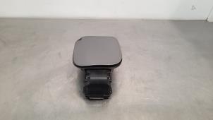 Used Tank cap cover Renault Captur (2R) 1.5 Energy dCi 90 FAP Price € 36,30 Inclusive VAT offered by Autohandel Didier