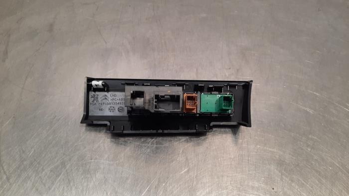 Switch (miscellaneous) from a Peugeot 508 SW (F4/FC/FJ/FR) 1.5 BlueHDi 130 2021