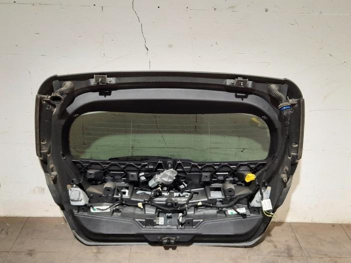 Portón trasero de un Peugeot 308 (L3/L8/LB/LH/LP) 1.2 12V e-THP PureTech 130 2019