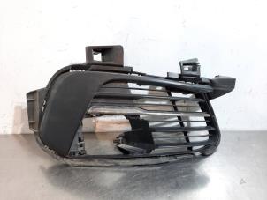 Used Fog light cover plate, right Peugeot 308 (L3/L8/LB/LH/LP) 1.2 12V e-THP PureTech 130 Price € 48,40 Inclusive VAT offered by Autohandel Didier