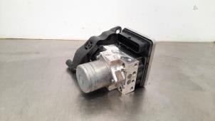 Used ABS pump Mercedes S (W222/V222/X222) 3.0 S-400d 4-Matic Price € 320,65 Inclusive VAT offered by Autohandel Didier