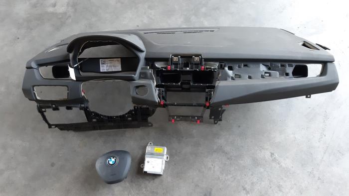 Airbag set + dashboard from a BMW 2 serie Gran Tourer (F46) 216d 1.5 TwinPower Turbo 12V 2019