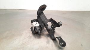 Used AC expansion valve Mercedes S (W222/V222/X222) 3.0 S-400d 4-Matic Price on request offered by Autohandel Didier
