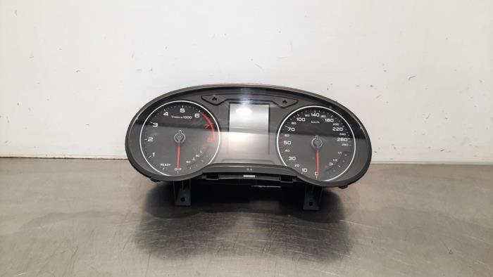 Odometer KM from a Audi A3 Sportback (8VA/8VF) 1.5 35 TFSI 16V 2019