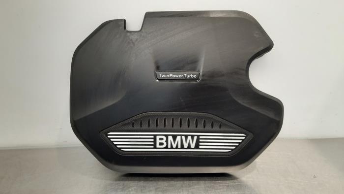 Engine cover from a BMW 2 serie Gran Tourer (F46) 216d 1.5 TwinPower Turbo 12V 2019