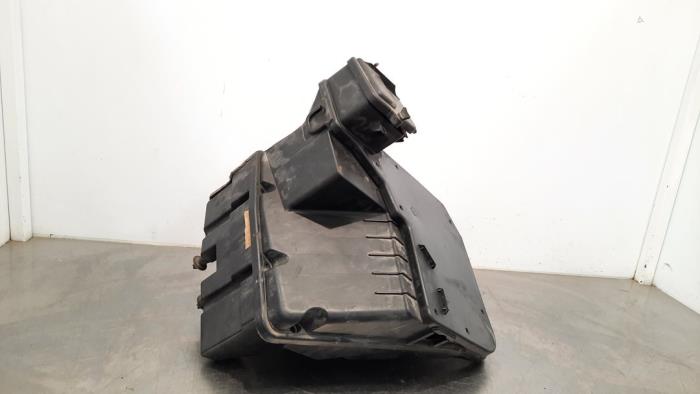 Module box engine compartment from a Volkswagen Transporter T5 2.0 TDI DRF 2014