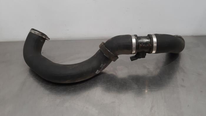 Usagé Tube intercooler Volkswagen Transporter/Caravelle T5 2.0 TDI DRF Prix € 96,80 Prix TTC proposé par Autohandel Didier