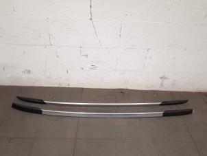 Used Roof rail kit Volvo V40 Cross Country (MZ) 2.0 D3 16V Price on request offered by Autohandel Didier