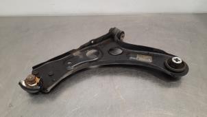 Used Front wishbone, left Peugeot 208 II (UB/UH/UP) 1.5 BlueHDi 100 Price € 66,55 Inclusive VAT offered by Autohandel Didier