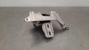Used Engine mount Peugeot 208 II (UB/UH/UP) 1.5 BlueHDi 100 Price € 36,30 Inclusive VAT offered by Autohandel Didier