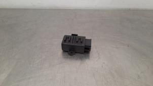 Used Seat heating module Volkswagen Polo VI (AW1) 2.0 GTI Turbo 16V Price € 30,25 Inclusive VAT offered by Autohandel Didier