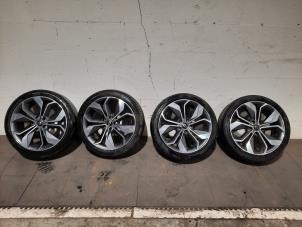 Used Set of wheels + tyres Renault Megane IV (RFBB) 1.3 TCe 140 16V Price € 635,25 Inclusive VAT offered by Autohandel Didier