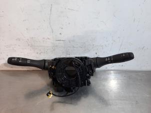 Used Steering column stalk Dacia Duster (SR) 1.0 TCE 12V Price € 96,80 Inclusive VAT offered by Autohandel Didier