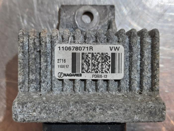 Glow plug relay Nissan Juke 1.5 dCi 110678071R