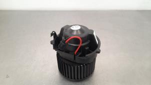 Used Heating and ventilation fan motor BMW 1 serie (F40) 118i 1.5 TwinPower 12V Price € 66,55 Inclusive VAT offered by Autohandel Didier