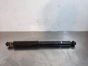 Used Rear shock absorber, right Mitsubishi Pajero Hardtop (V6/7) 3.2 DI-D 16V Price on request offered by Autohandel Didier