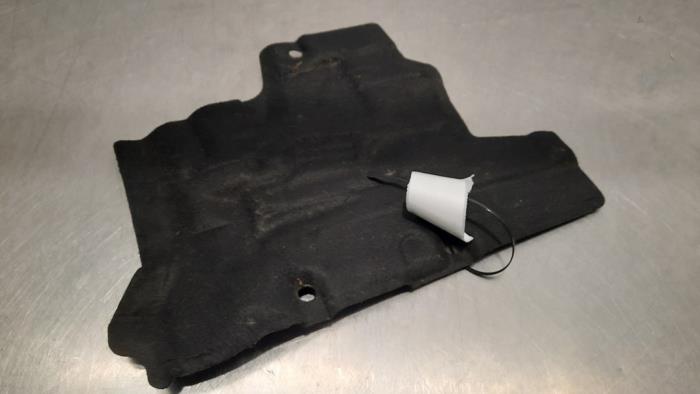 Used Engine cover Peugeot 5008 II (M4/MC/MJ/MR) 1.2 12V e-THP PureTech 130 Price € 30,25 Inclusive VAT offered by Autohandel Didier