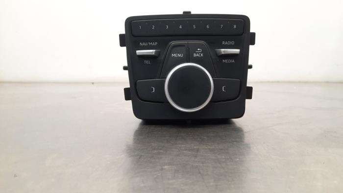 I-Drive knob from a Audi A5 Sportback (F5A/F5F) 2.0 40 TFSI Mild Hybrid 16V 2018