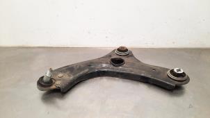 Used Front wishbone, left Renault Clio V (RJAB) 1.6 E-Tech 140 16V Price € 54,45 Inclusive VAT offered by Autohandel Didier