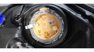 Usados Bomba eléctrica de combustible BMW 1 serie (F40) 116d 1.5 12V TwinPower Precio de solicitud ofrecido por Autohandel Didier