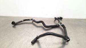 Used Radiator hose BMW 1 serie (F40) 116d 1.5 12V TwinPower Price € 18,15 Inclusive VAT offered by Autohandel Didier