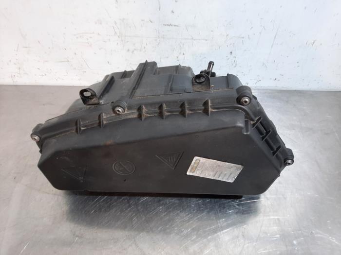 Begagnade Luftfilterhus BMW 1 serie (F20) 116d 2.0 16V Pris € 60,50 Inklusive moms erbjuds av Autohandel Didier