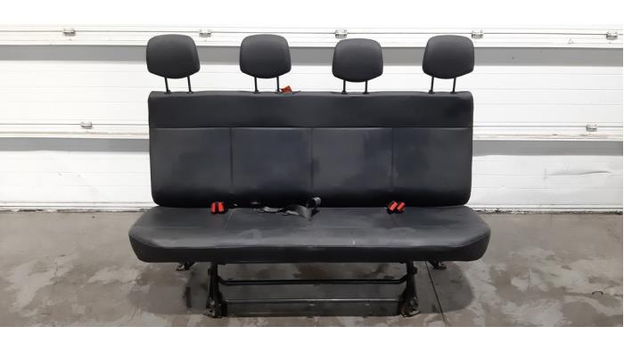 Używane Kanapa tylna Renault Master III (EV/HV/UV/VA/VB/VD/VF/VG/VJ) 2.3 dCi 145 16V RWD Cena € 532,40 Z VAT oferowane przez Autohandel Didier