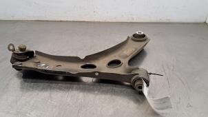 Used Front wishbone, right Opel Corsa F (UB/UH/UP) 1.2 12V 75 Price € 66,55 Inclusive VAT offered by Autohandel Didier