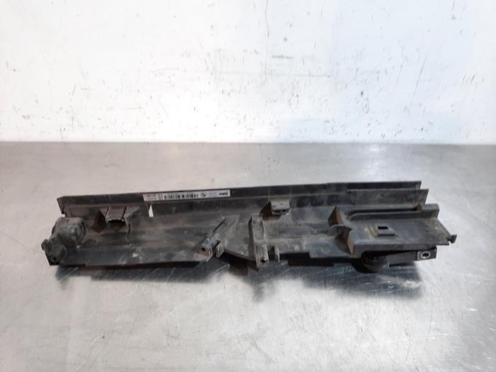 Support (miscellaneous) BMW 1 serie 116d 2.0 16V - 152723111711