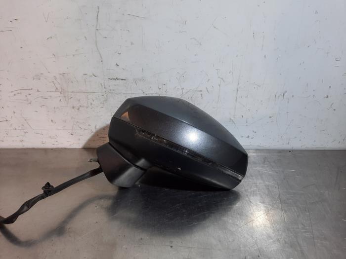 Wing mirror, left from a Audi A3 Limousine (8VS/8VM) 1.6 TDI Ultra 16V 2015
