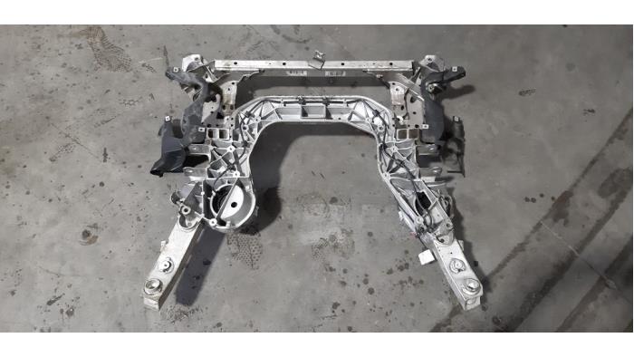Subframe from a BMW 5 serie Touring (F11) 530d xDrive 24V Blue Performance 2016