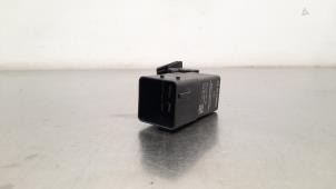 Used Glow plug relay Peugeot 308 SW (F4/FC/FR) 1.5 Blue HDi 130 16V Price € 24,20 Inclusive VAT offered by Autohandel Didier