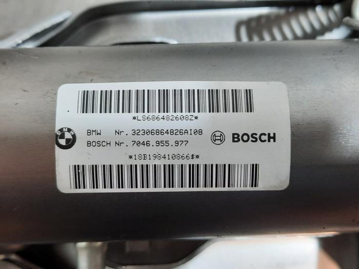 Steering column BMW X1 sDrive 18d 2.0 16V 7046955977