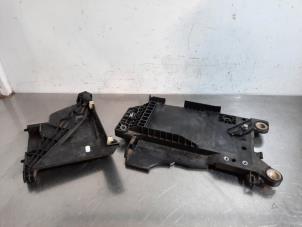 Used Battery box BMW X1 (F48) sDrive 18d 2.0 16V Price on request offered by Autohandel Didier