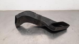 Used Air intake hose Landrover Velar Price € 36,30 Inclusive VAT offered by Autohandel Didier