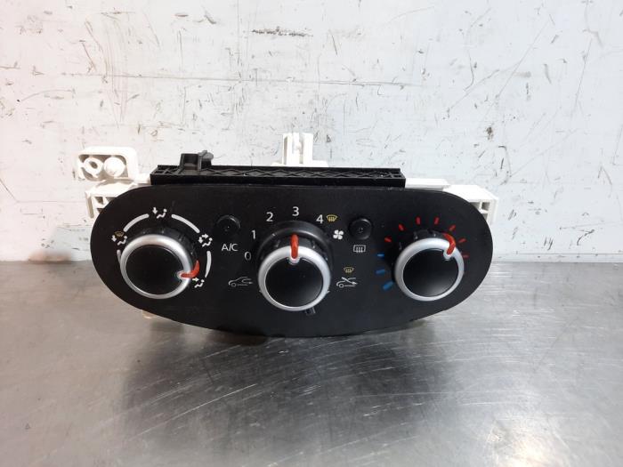 Heater control panel from a Renault Twingo III (AH) 1.0 SCe 70 12V 2018