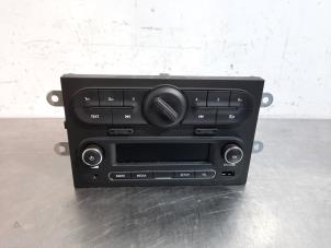 Usados Radio Renault Twingo III (AH) 1.0 SCe 70 12V Precio de solicitud ofrecido por Autohandel Didier