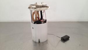 Used Electric fuel pump Opel Vivaro 1.6 CDTi BiTurbo Price € 90,75 Inclusive VAT offered by Autohandel Didier