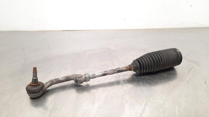 Tie rod, left from a Peugeot 208 II (UB/UH/UP) 1.5 BlueHDi 100 2022